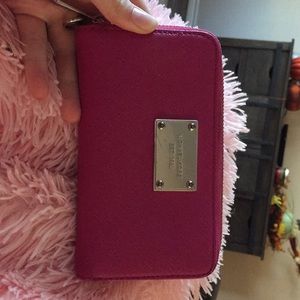 Micheal Kors wallet